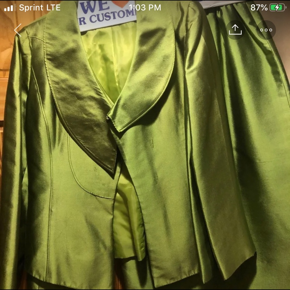 Ladies suit